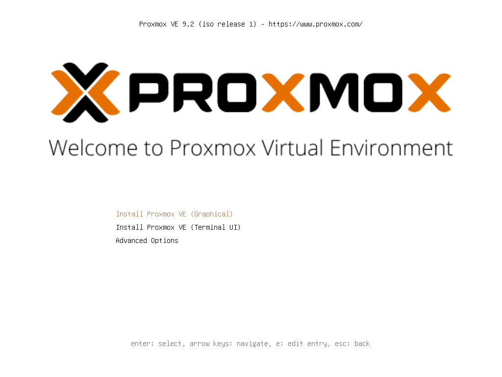 Startmenü des Proxmox-VE-Installers mit der Auswahl Install Proxmox VE (Graphical)
